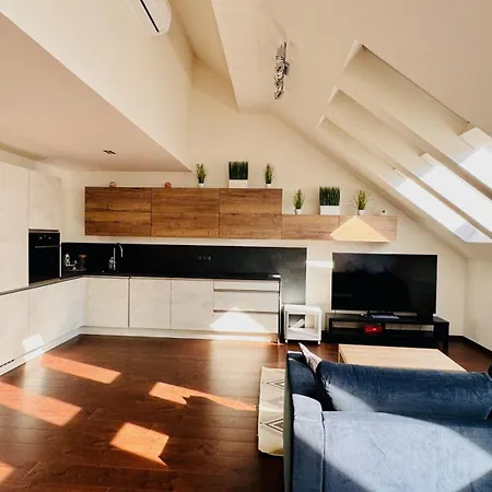 Loft Jecna 43, Prague Apartment Exterior photo
