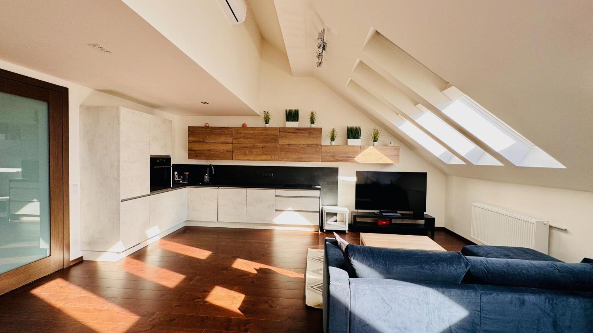 Апартаменты Loft Jecna 43, *